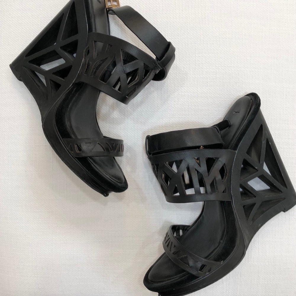 BCBGMAXAZRIA shoes 8.5B